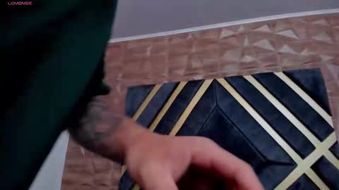 Snapshot of ian_castillo_ chatting on 03/12/26, 11:16 IAN CASTILLO online show from 03/12/26, 11:16