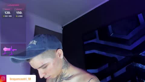 Snapshot of ian_castillo_ chatting on 03/15/26, 12:27 IAN CASTILLO online show from 03/15/26, 12:27