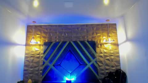 Snapshot of ian_castillo_ chatting on 03/20/26, 11:26 IAN CASTILLO online show from 03/20/26, 11:26