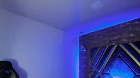 Snapshot of ian_castillo_ chatting on 03/23/26, 11:14 IAN CASTILLO online show from 03/23/26, 11:14