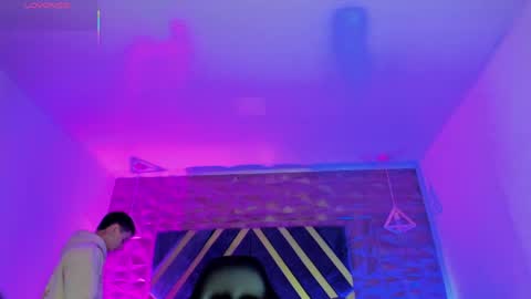 Snapshot of ian_castillo_ chatting on 04/09/26, 11:15 IAN CASTILLO online show from 04/09/26, 11:15