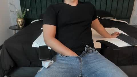 Ian Davis online show from 03/05/25, 08:21