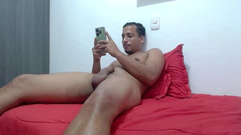 ian_taylor_xxx online show from 12/13/24, 05:27