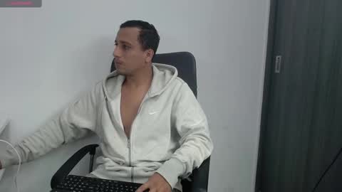 ian_taylor_xxx online show from 01/27/25, 02:10