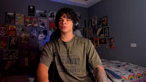 Snapshot of ian_versace chatting on 10/21/25, 12:55 Andres online show from 10/21/25, 12:55