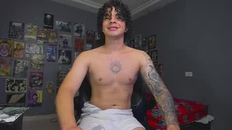 Snapshot of ian_versace chatting on 10/29/25, 04:59 Andres online show from 10/29/25, 04:59