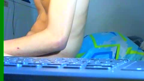 Snapshot of ian_zaenzz chatting on 01/24/25, 05:42 Samuel igsamuelnoguera 1333 online show from 01/24/25, 05:42