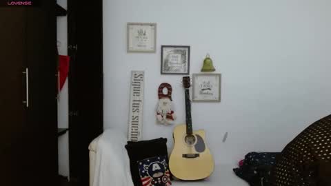 Snapshot of iandoherty chatting on 12/21/25, 10:00 Ian Doherty online show from 12/21/25, 10:00