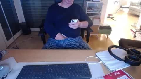 iandy12 online show from 06/02/26, 10:01