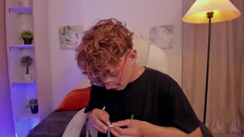 ian  online show from 11/29/25, 08:39