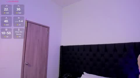 Snapshot of iangilbert chatting on 11/07/25, 08:20 ian online show from 11/07/25, 08:20