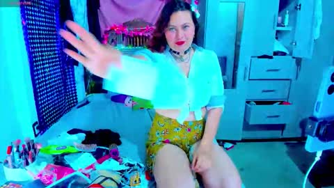 Snapshot of iansofy27 chatting on 05/30/26, 02:19 ansifia online show from 05/30/26, 02:19