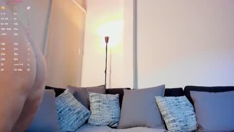 I A R A   online show from 11/26/25, 10:49