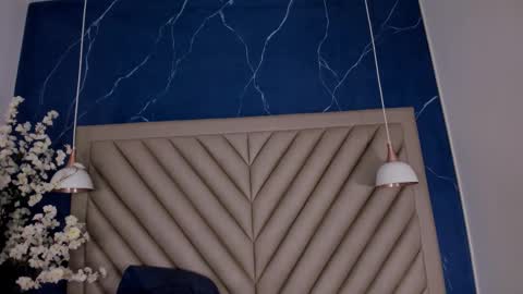 Snapshot of ibbie_ chatting on 10/08/25, 12:25 ibbie_ online show from 10/08/25, 12:25