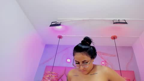 ibbie_ online show from 02/18/26, 12:01