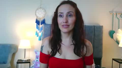 Iberian Moon online show from 01/06/26, 05:49