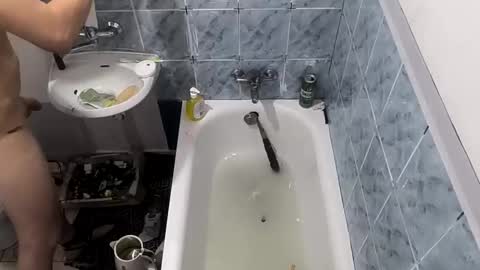 Snapshot of ibigboy666 chatting on 09/27/25, 03:33 ibigboy666 online show from 09/27/25, 03:33