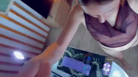 Snapshot of ice_pixie chatting on 02/20/26, 05:24 Nana online show from 02/20/26, 05:24