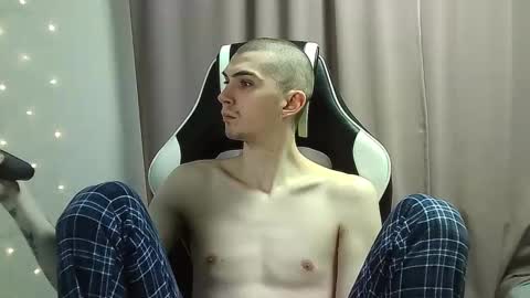 MAX online show from 01/30/25, 08:01