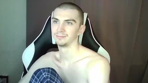 MAX online show from 02/02/25, 11:51