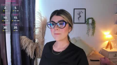 ice_y_abigail online show from 11/26/25, 12:06