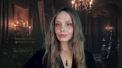 Nina online show from 09/29/25, 11:53