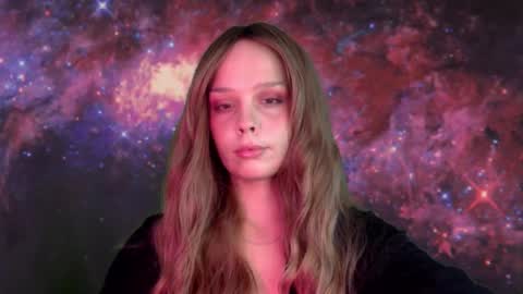 Nina online show from 10/02/25, 10:39