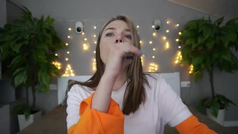 Danielle online show from 01/07/25, 02:19