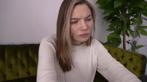 Danielle online show from 01/13/25, 02:21