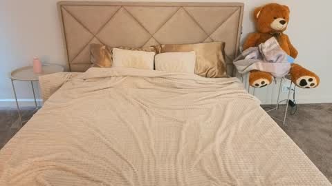 Danielle online show from 04/07/26, 01:00