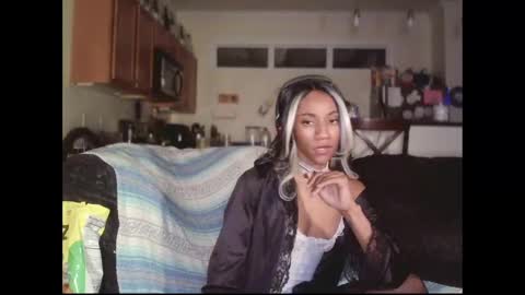 Snapshot of icedmochabree chatting on 09/13/25, 10:04 bree summers online show from 09/13/25, 10:04