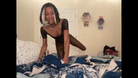 Snapshot of icedmochabree chatting on 09/29/25, 08:02 bree summers online show from 09/29/25, 08:02