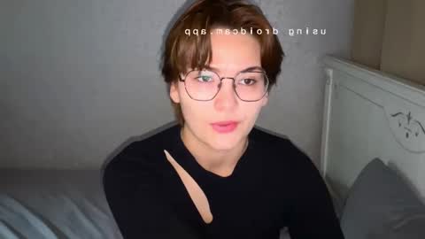 Snapshot of iceeheart chatting on 10/21/25, 01:01 Ksenia online show from 10/21/25, 01:01