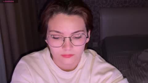 Snapshot of iceeheart chatting on 11/13/25, 05:01 Ksenia online show from 11/13/25, 05:01