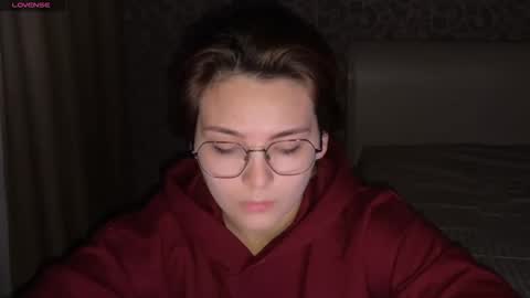 Snapshot of iceeheart chatting on 11/14/25, 05:00 Ksenia online show from 11/14/25, 05:00