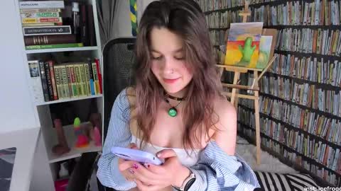 Julia online show from 09/10/25, 09:26