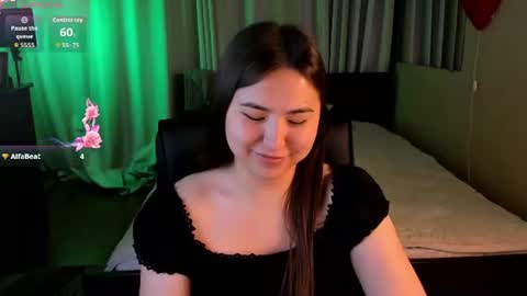 Snapshot of iceicebabe_ chatting on 06/28/26, 01:11 Aiza online show from 06/28/26, 01:11