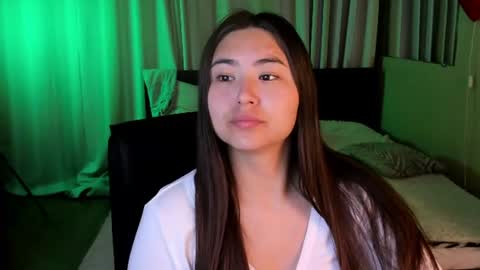 Snapshot of iceicebabe_ chatting on 07/01/26, 02:13 Aiza online show from 07/01/26, 02:13