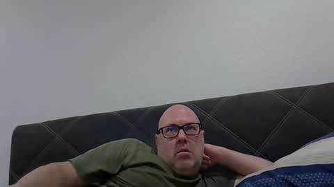 iceoli123 online show from 03/24/26, 04:56