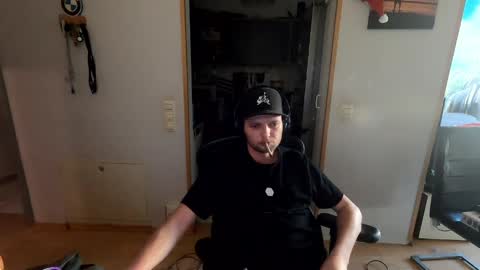 ich7722 online show from 04/08/26, 01:55