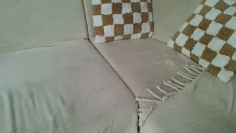 SnowTiger online show from 10/31/25, 08:59