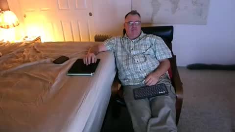 Christopher online show from 10/22/25, 02:50