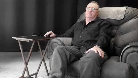 Christopher online show from 10/29/25, 11:06