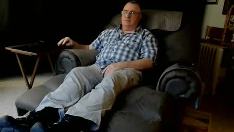 Christopher online show from 12/15/25, 11:31