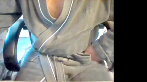 Snapshot of icumalot4you chatting on 10/20/25, 08:15 icumalot4you online show from 10/20/25, 08:15