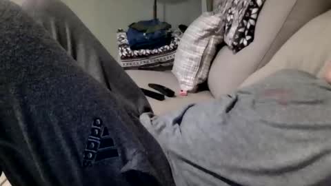 Snapshot of icumming chatting on 11/01/25, 11:29 icumming online show from 11/01/25, 11:29