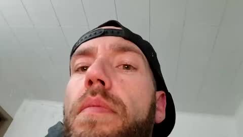 Snapshot of icyfucktoy chatting on 12/30/24, 04:42 icyfucktoy online show from 12/30/24, 04:42