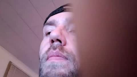 Snapshot of icyfucktoy chatting on 02/11/25, 03:29 icyfucktoy online show from 02/11/25, 03:29