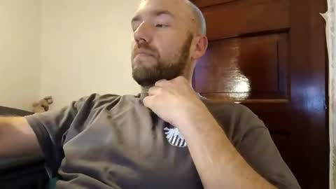 Snapshot of icyfucktoy chatting on 12/14/25, 03:01 icyfucktoy online show from 12/14/25, 03:01