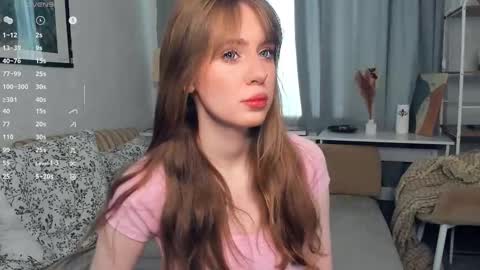 Snapshot of icyhoneybite chatting on 11/20/25, 09:09 Jane online show from 11/20/25, 09:09